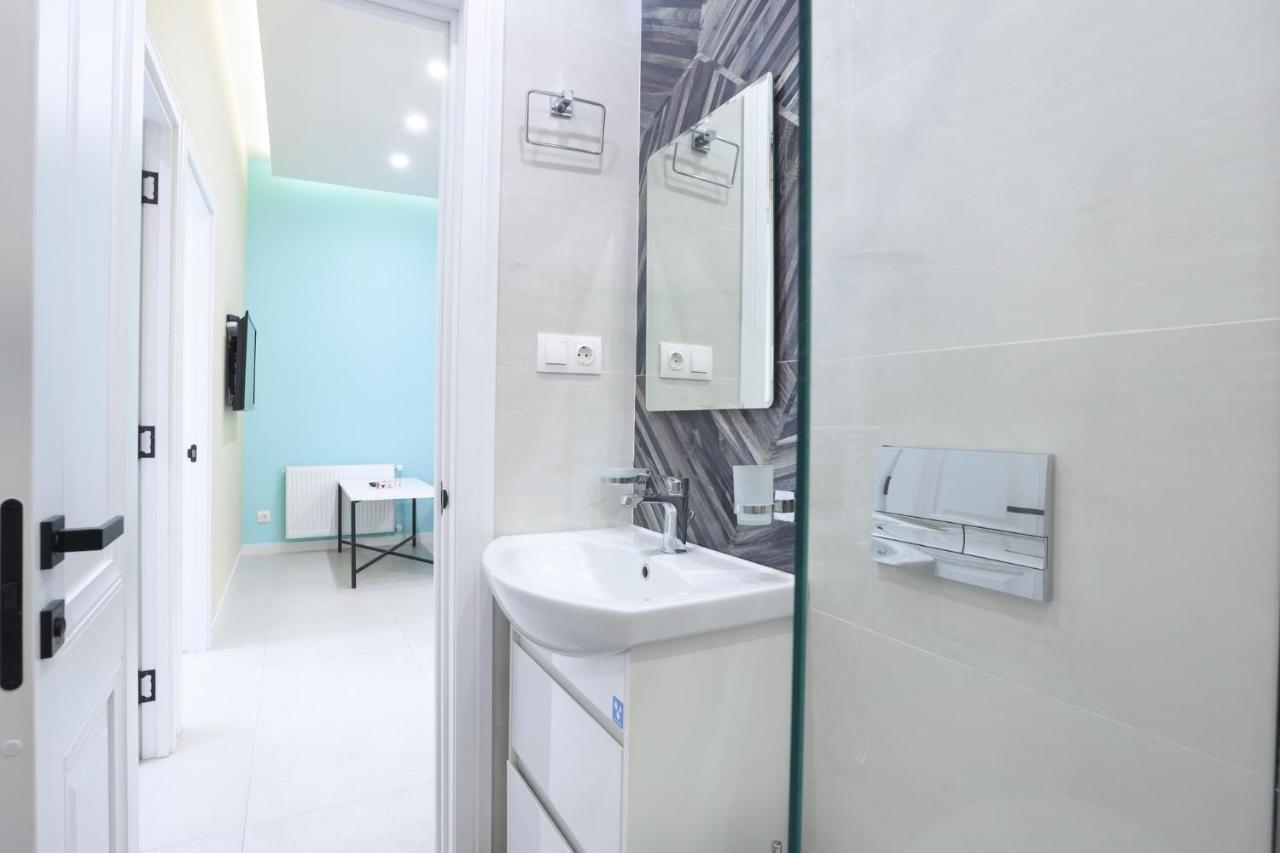 Stay Inn Apartments On Amiryan 26/4 Ереван Экстерьер фото